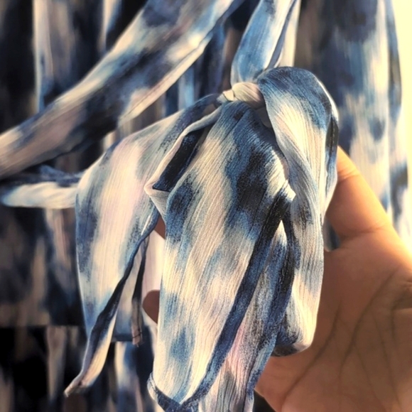 Banana Republic Ruffles Tie Dye Blue Skirt with belt Size Large - Picture 7 of 13